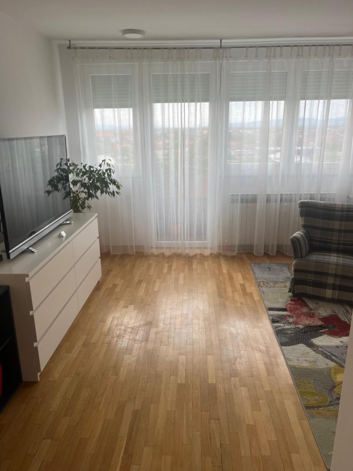 Fly Inn Velika Gorica Εξωτερικό φωτογραφία