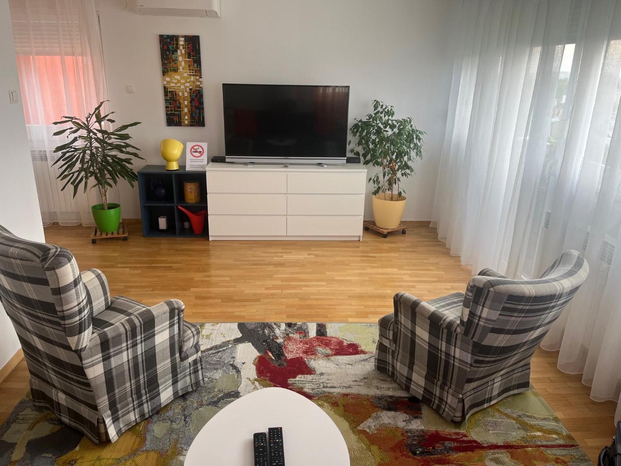Fly Inn Velika Gorica Εξωτερικό φωτογραφία