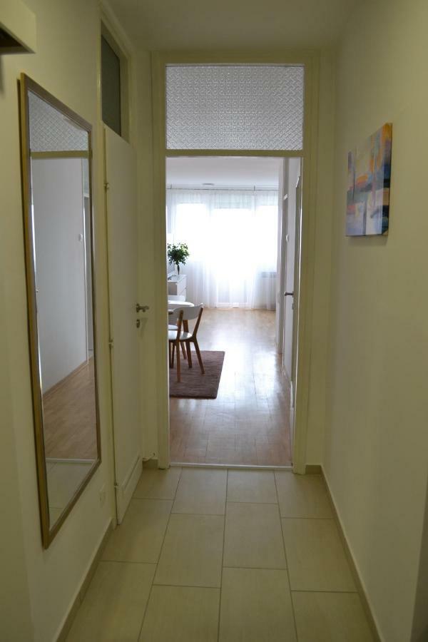 Fly Inn Velika Gorica Εξωτερικό φωτογραφία